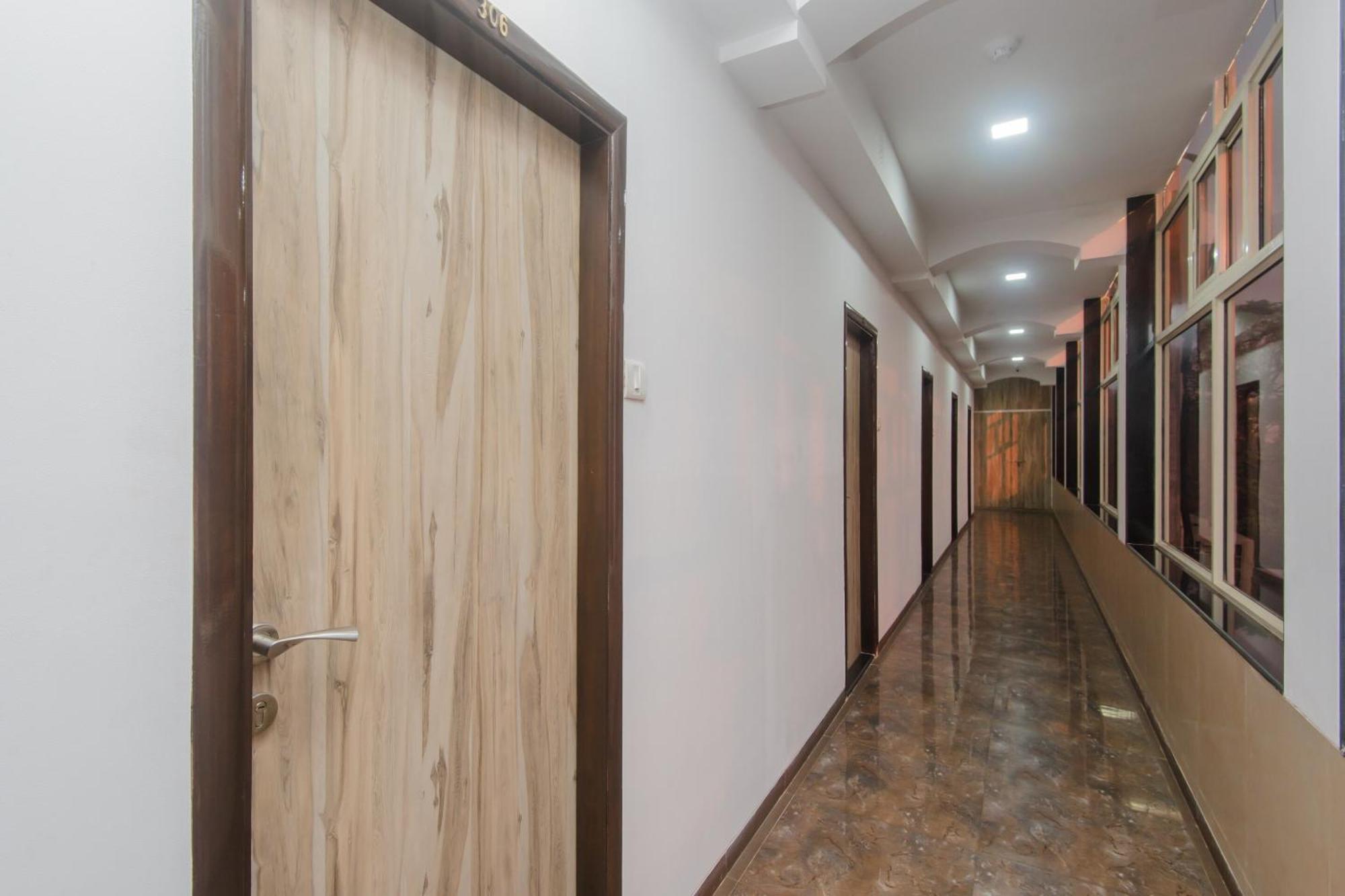 Super Hotel O Divine Residency Near Phoenix Marketcity Mumbai Luaran gambar